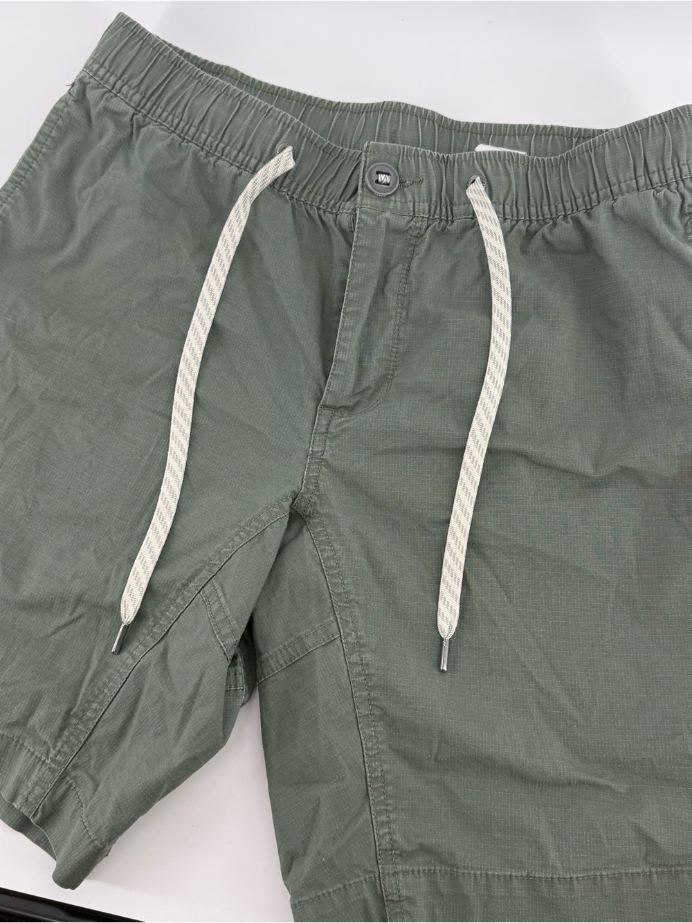 Vuori Men's Ripstop Shorts Green Small Summer Spring Outdoors Hiking Olive